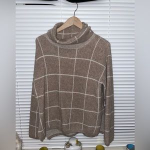 Tan/white Madewell turtleneck sweater, size M.